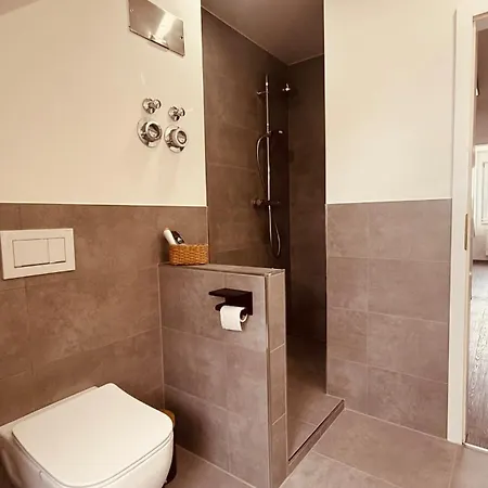 Apartment Dachwohnung Mit Suedbalkon Sauna Und Strandkorb Muehlhausen (Thuringia)